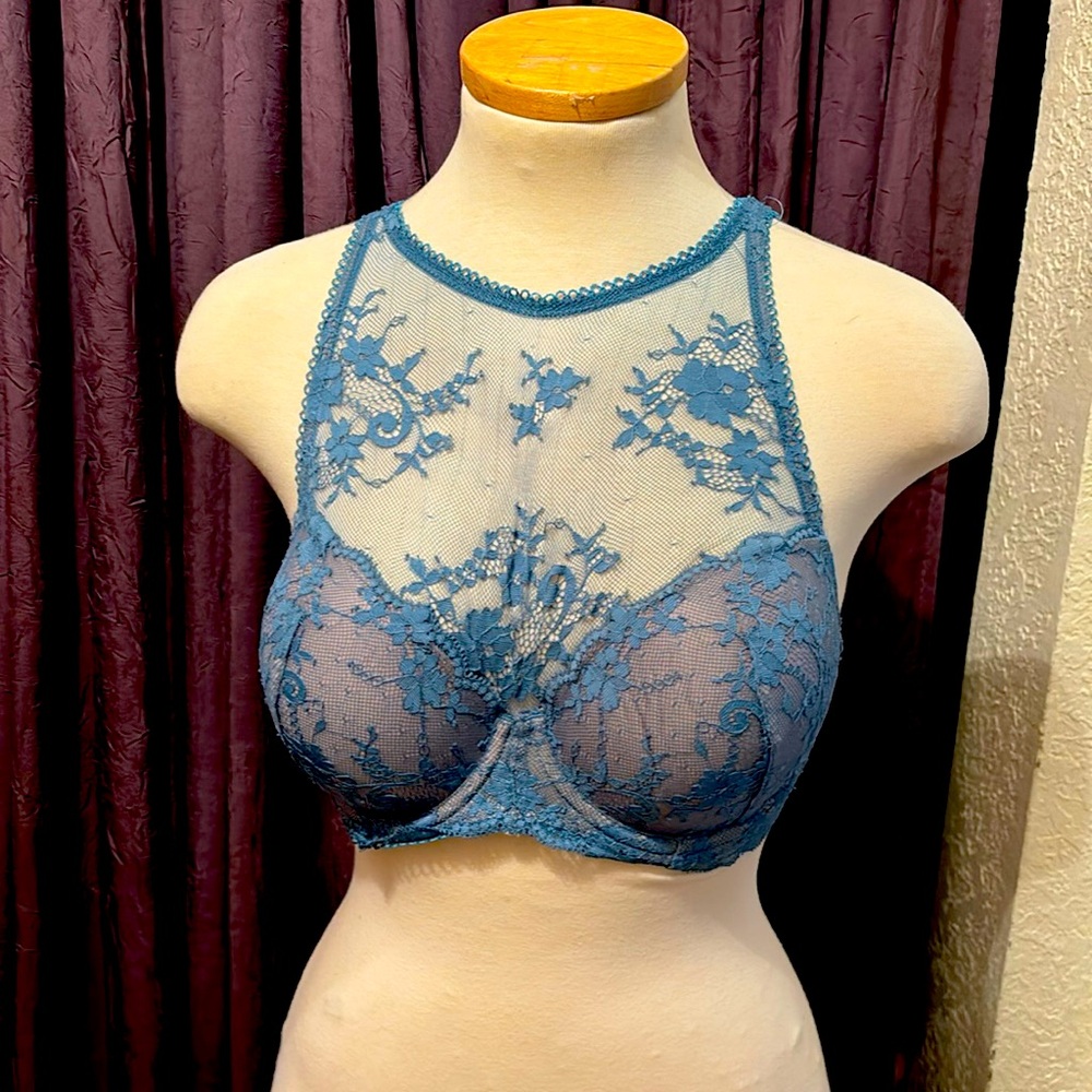 Victoria’s Sec bra